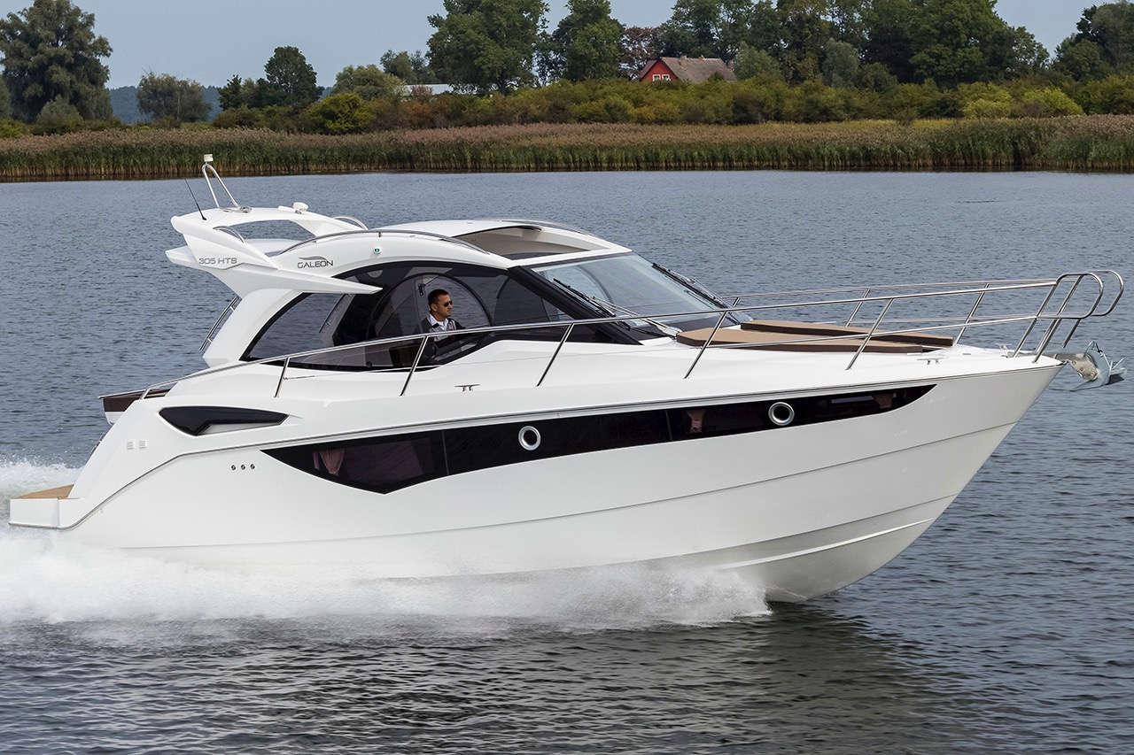 Galeon 305 HTS External image 1
