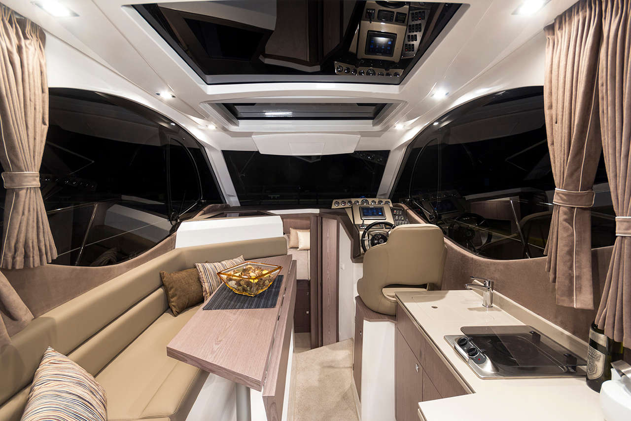 Galeon 310 HTC Internal image 12