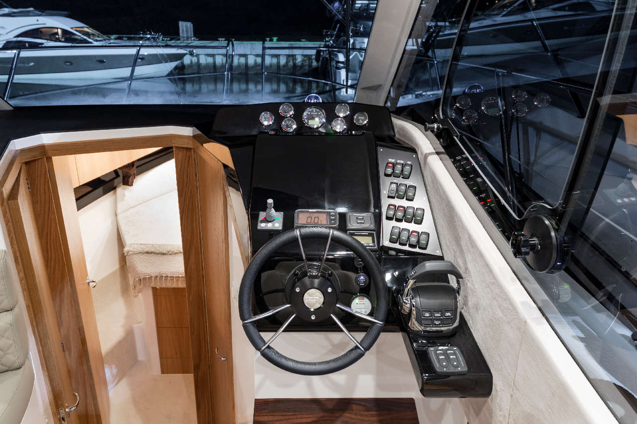 Galeon 310 HTC Internal image 4