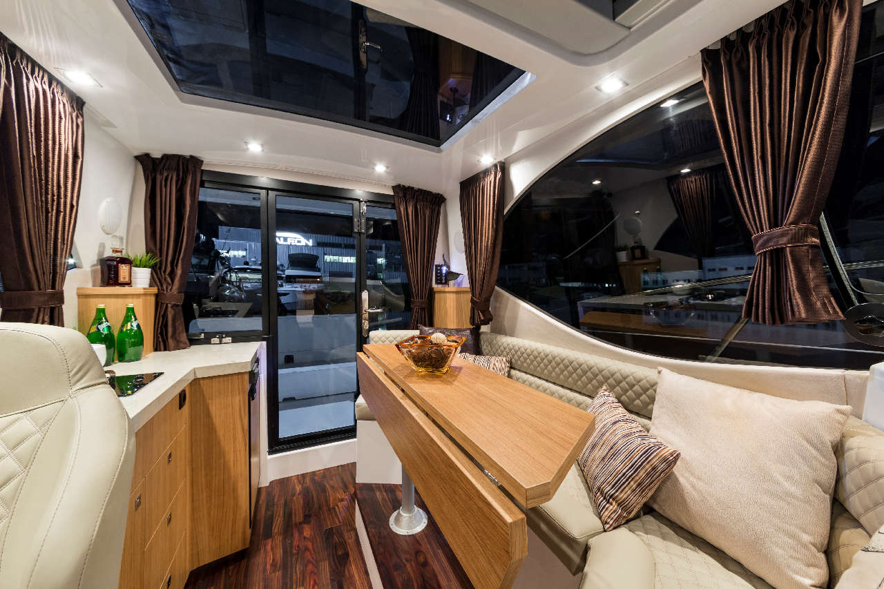 Galeon 310 HTC Internal image 5