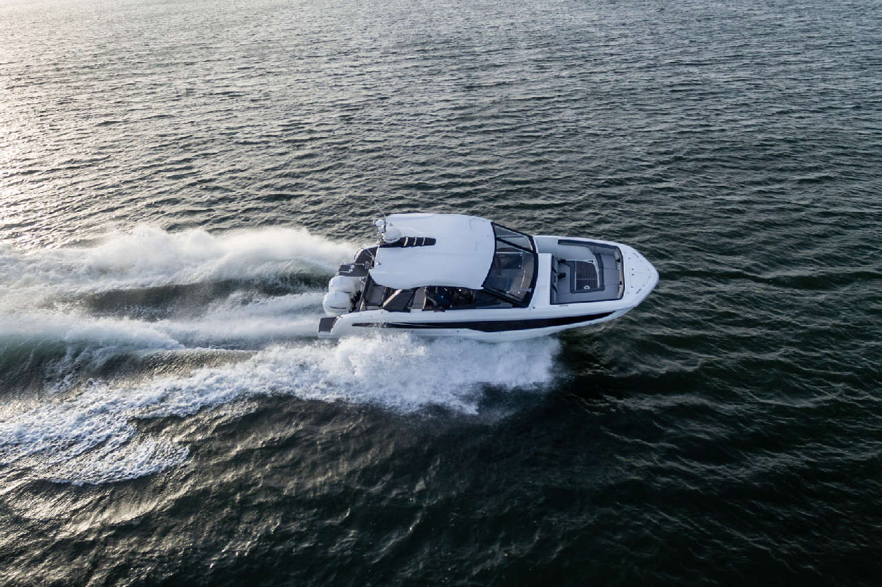 Galeon 325 GTO External image 4
