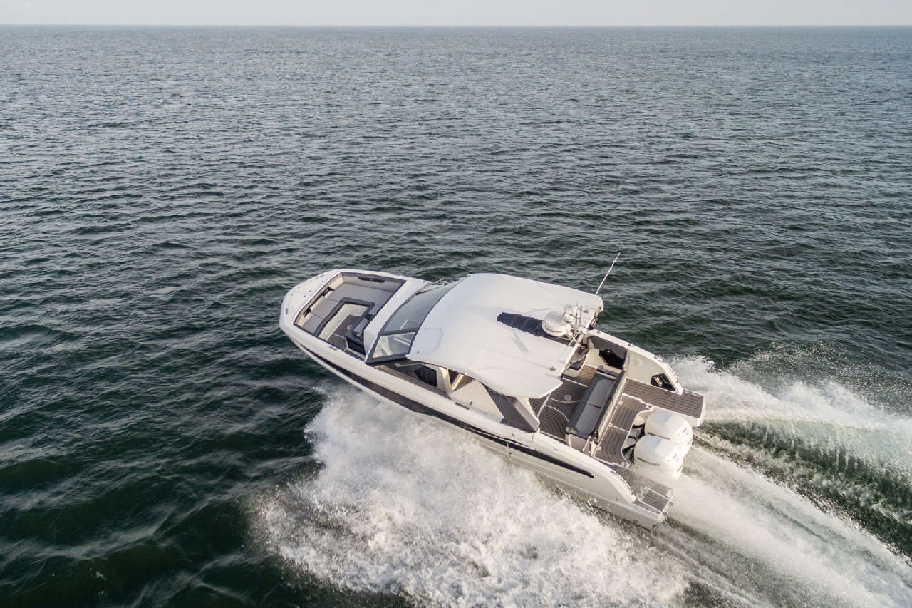 Galeon 325 GTO External image 5