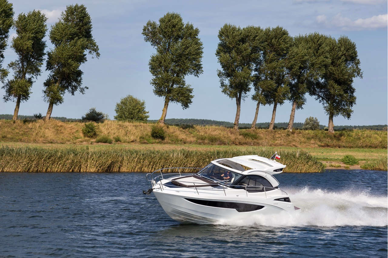 Galeon 335 HTS External image 10