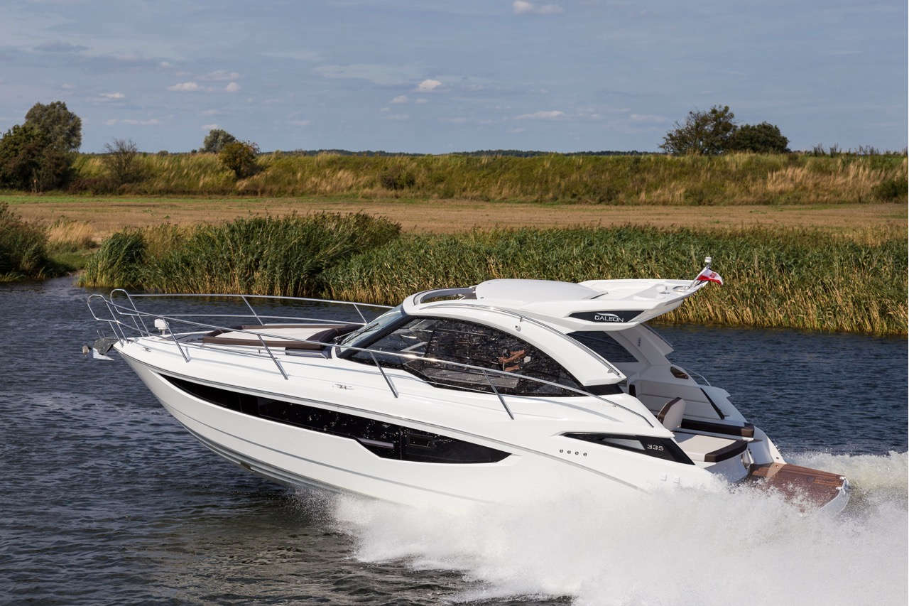 Galeon 335 HTS External image 3