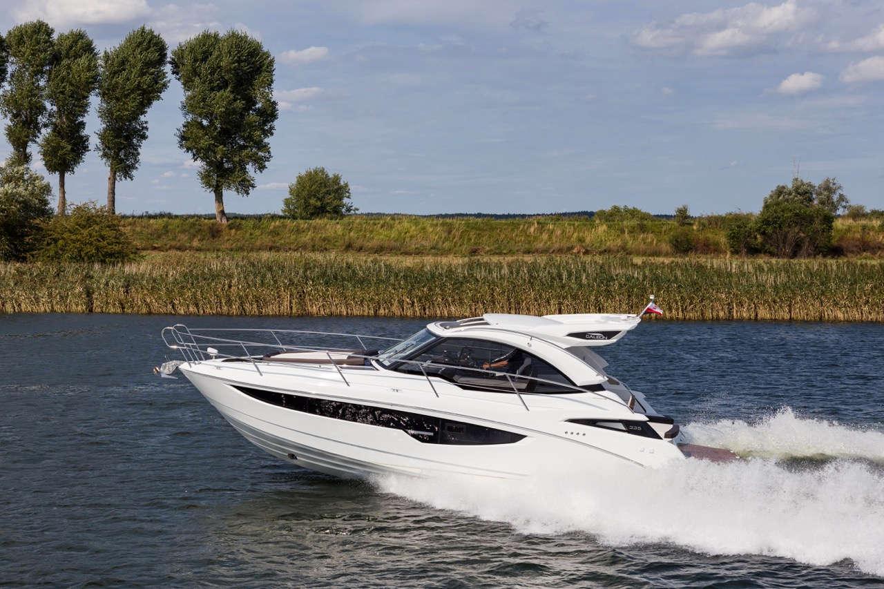 Galeon 335 HTS External image 4