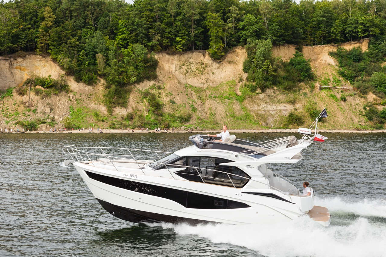 Galeon 360 FLY External image 5