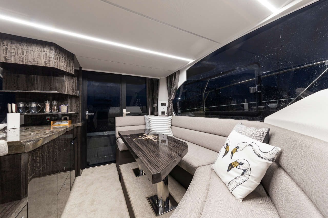 Galeon 360 FLY Internal image 10
