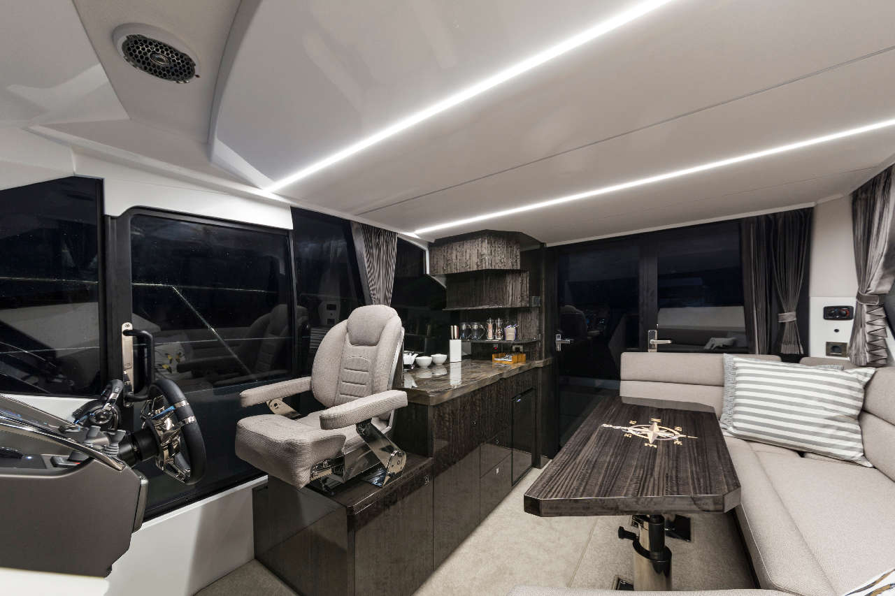 Galeon 360 FLY Internal image 11