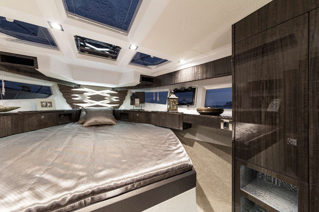 Galeon 360 FLY Internal image 2