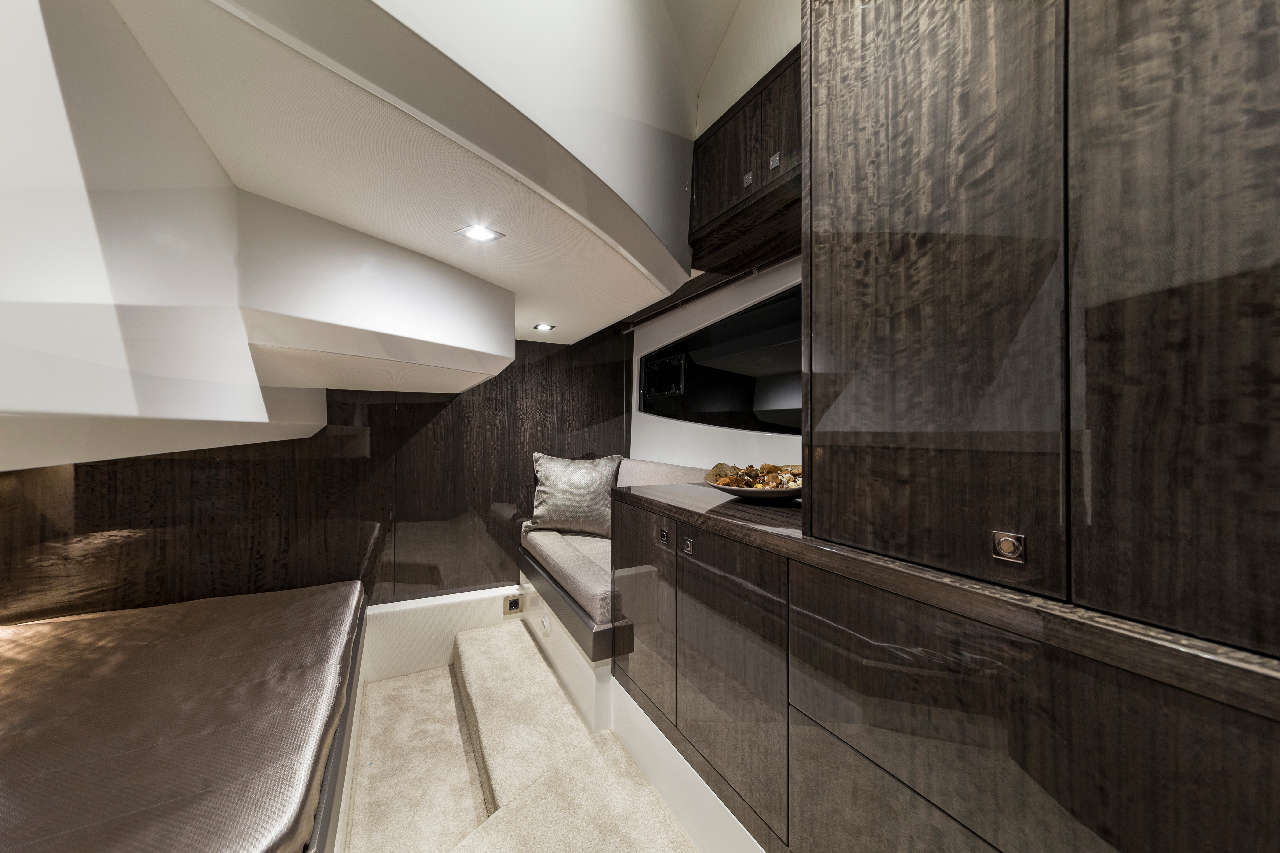 Galeon 360 FLY Internal image 4