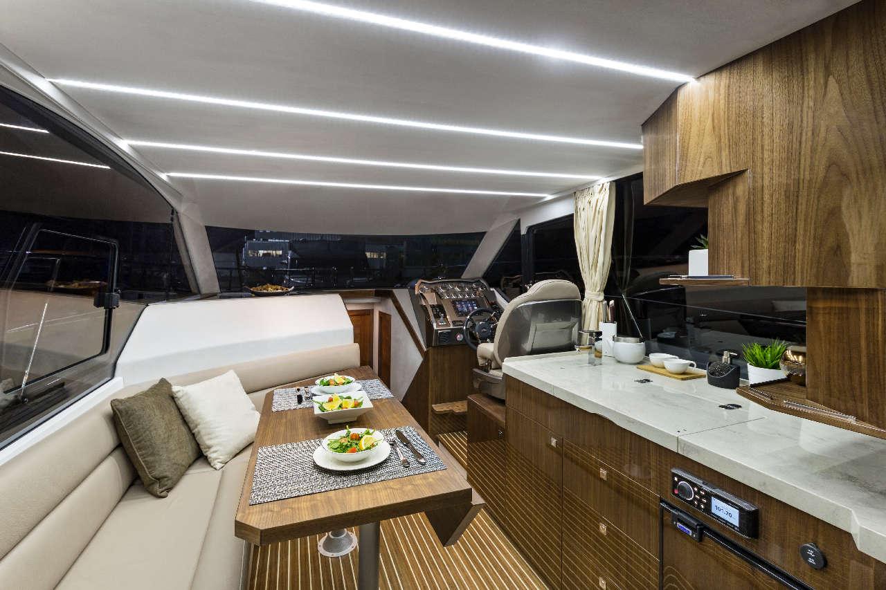 Galeon 360 FLY Internal image 34