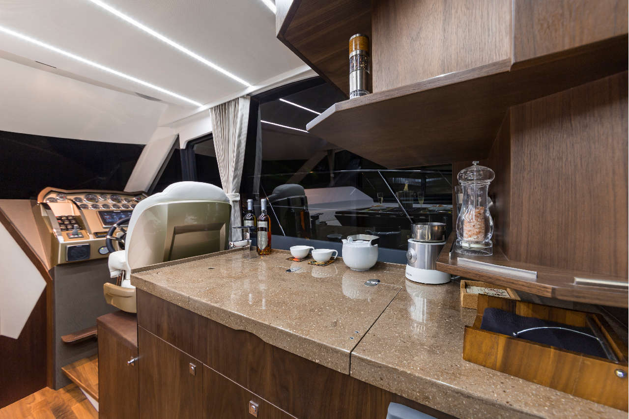 Galeon 360 FLY Internal image 23