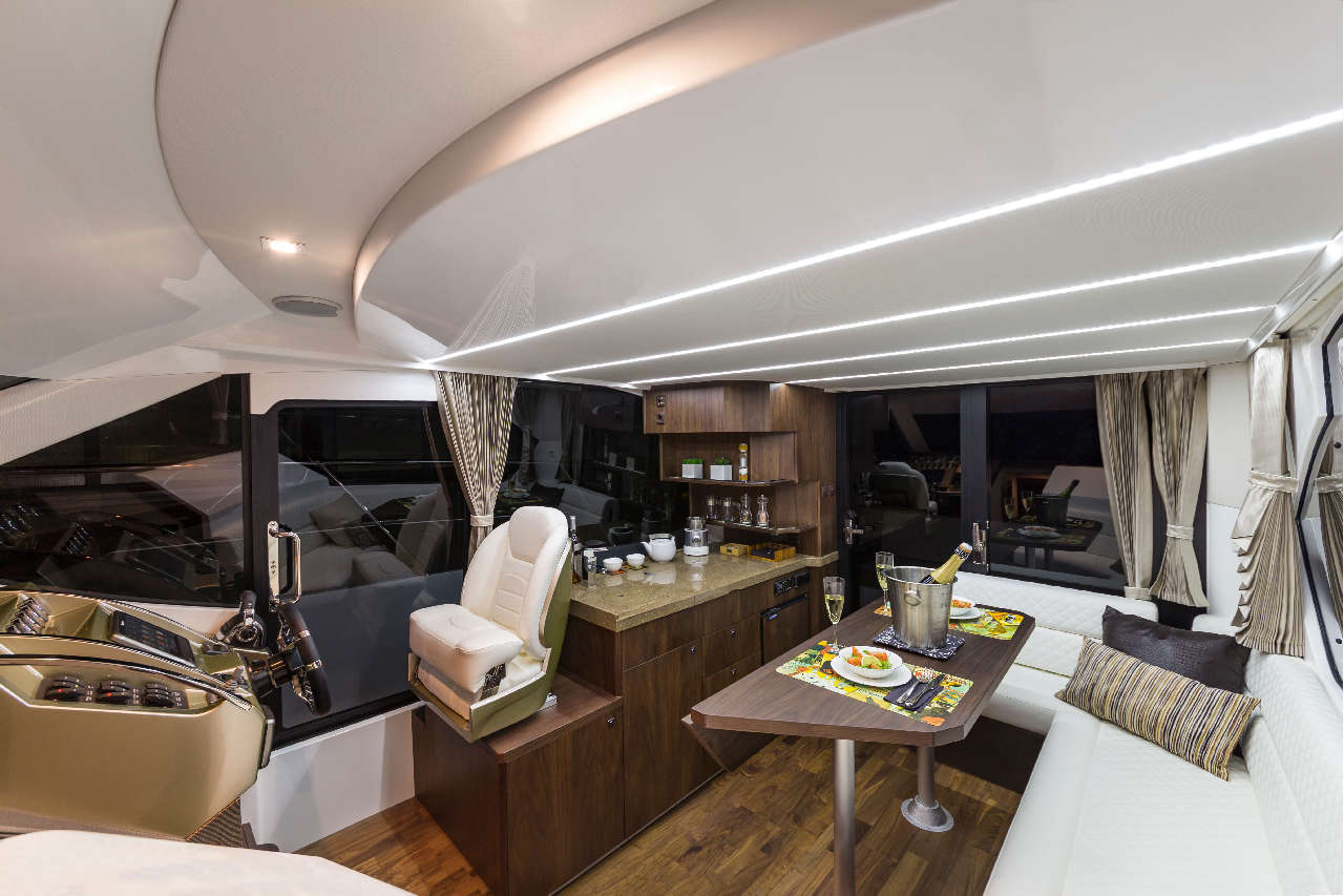 Galeon 360 FLY Internal image 27