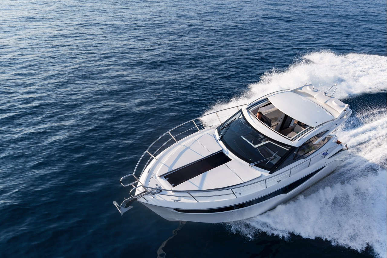 Galeon 365 HTS External image 9