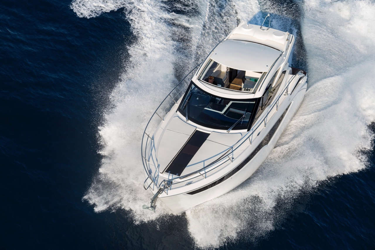 Galeon 365 HTS External image 13
