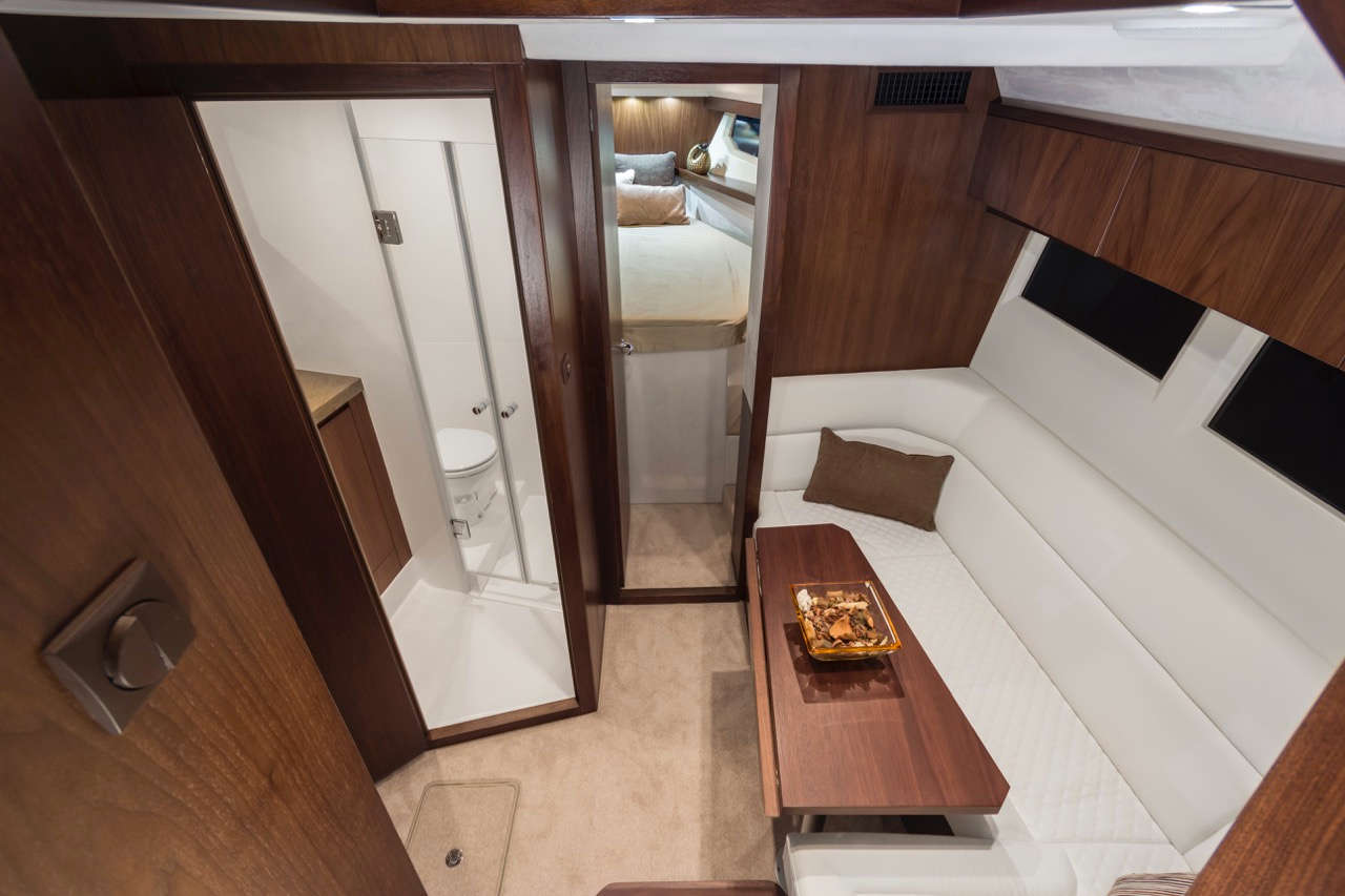 Galeon 365 HTS Internal image 1