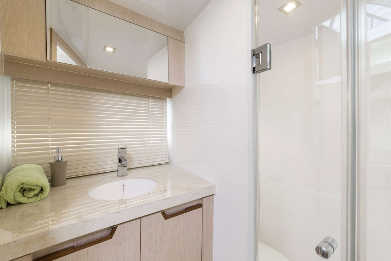 Galeon 365 HTS Internal image 20