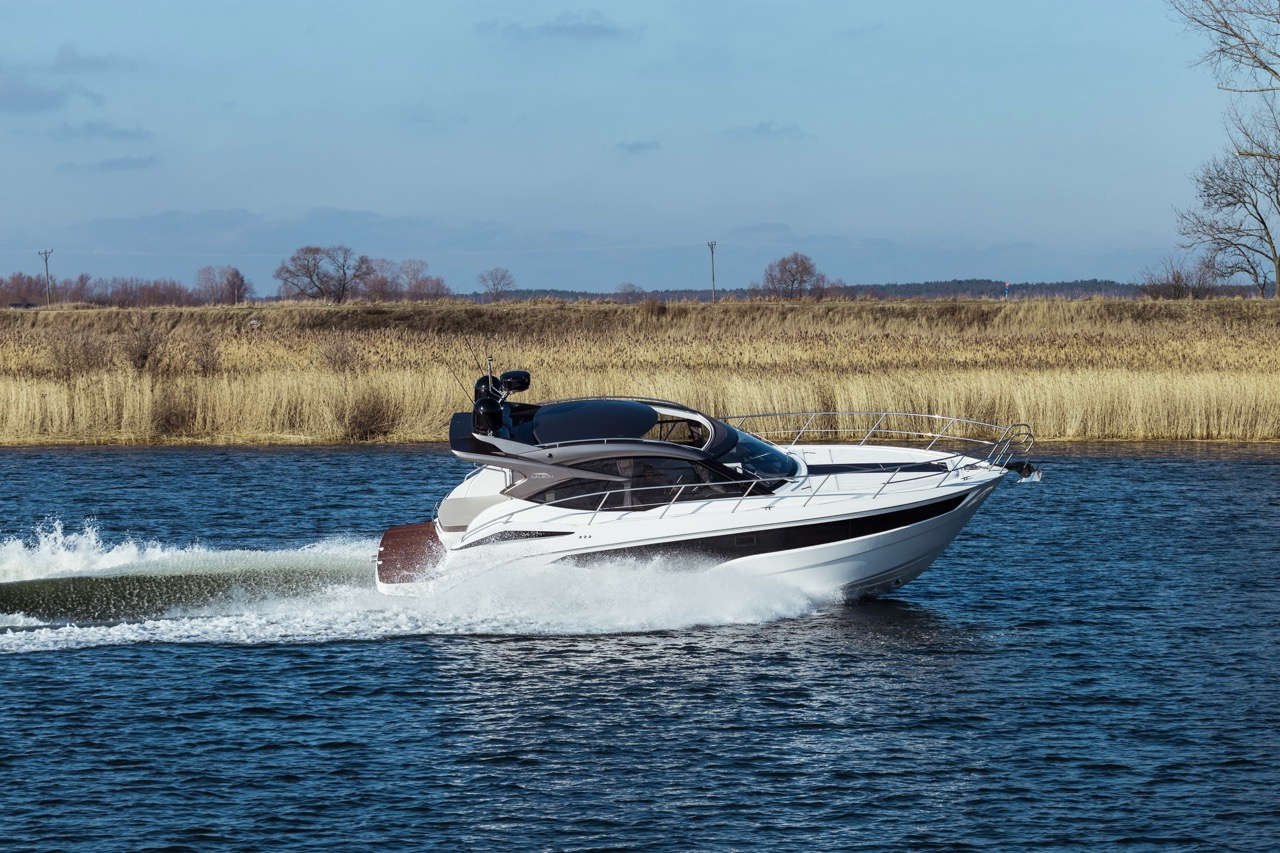 Galeon 365 HTS External image 29