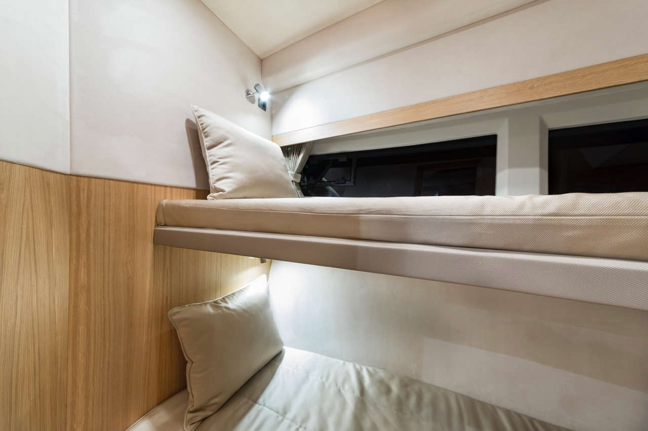 Galeon 370 HTC Internal image 3