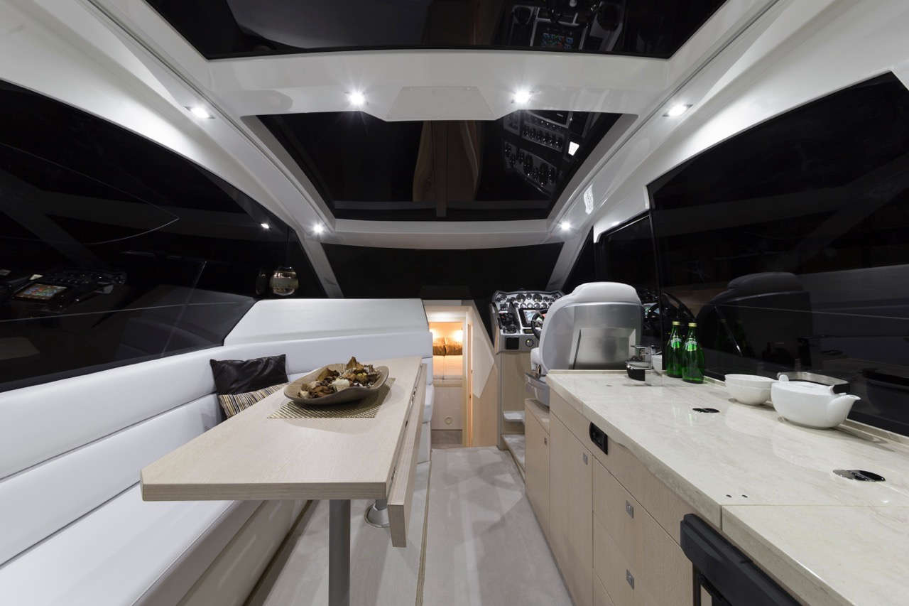 Galeon 370 HTC Internal image 13