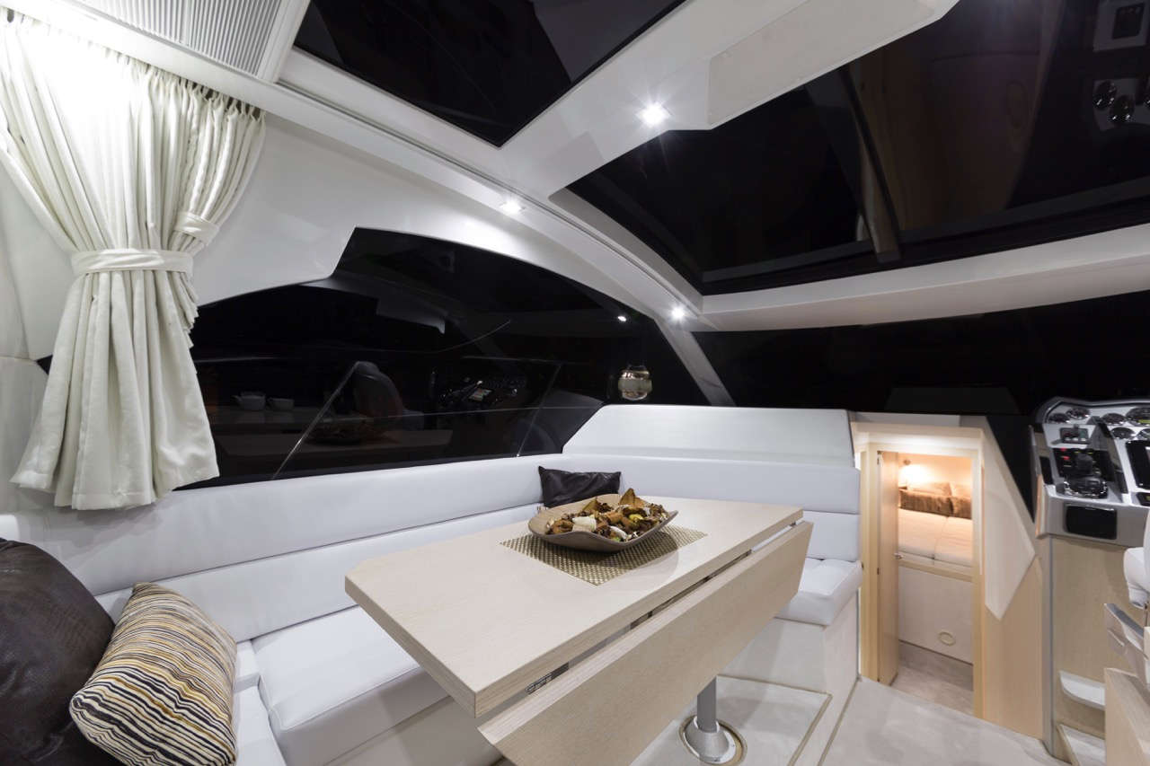 Galeon 370 HTC Internal image 15