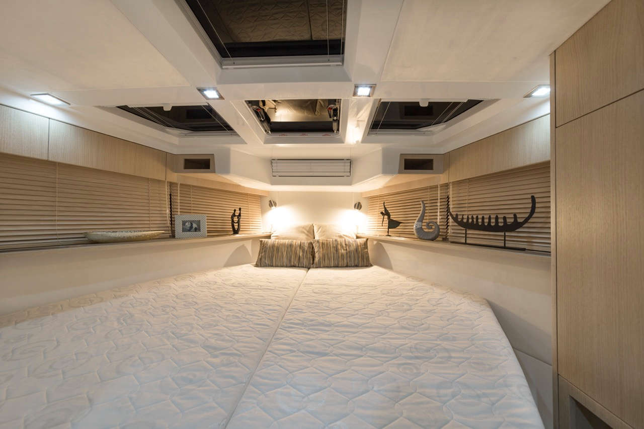 Galeon 370 HTC Internal image 23