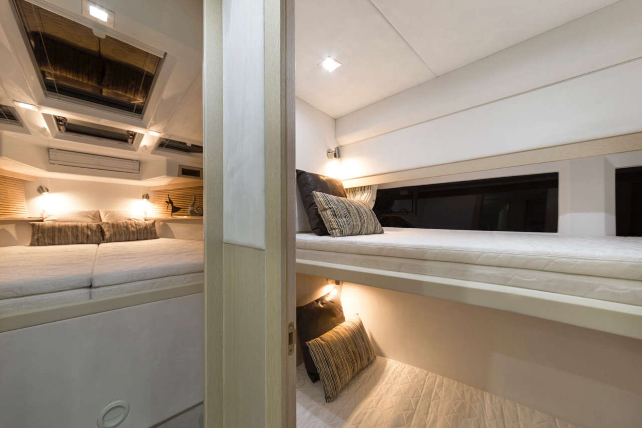 Galeon 370 HTC Internal image 25