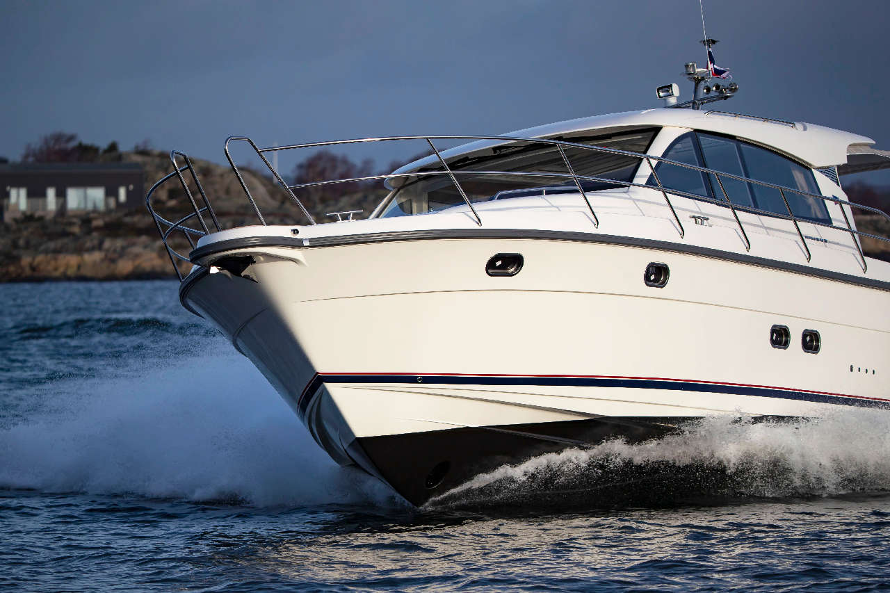 Nimbus 405 Coupe External image 5