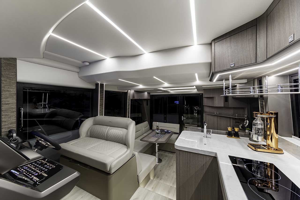 Galeon 440 FLY Internal image 11