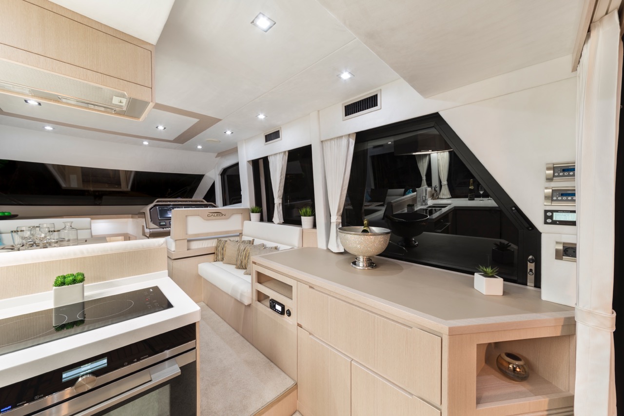 Galeon 460 FLY Internal image 2