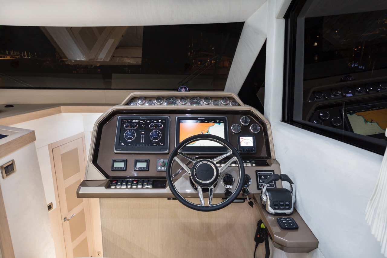 Galeon 460 FLY Internal image 4