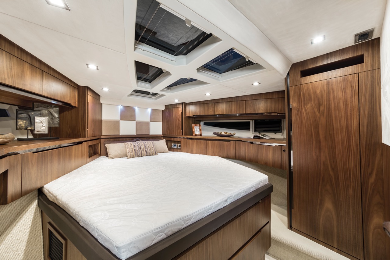 Galeon 460 FLY Internal image 17