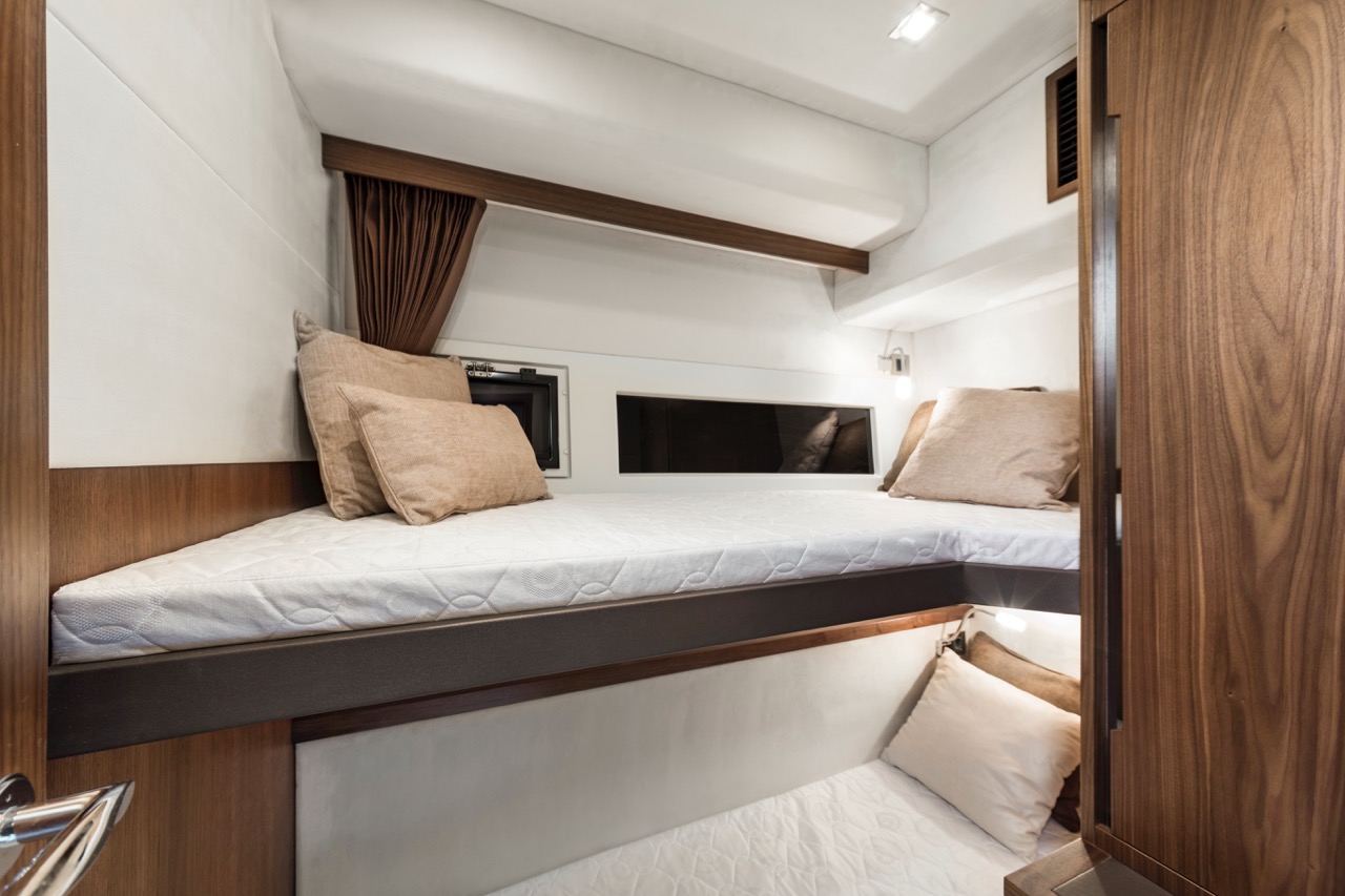Galeon 460 FLY Internal image 19