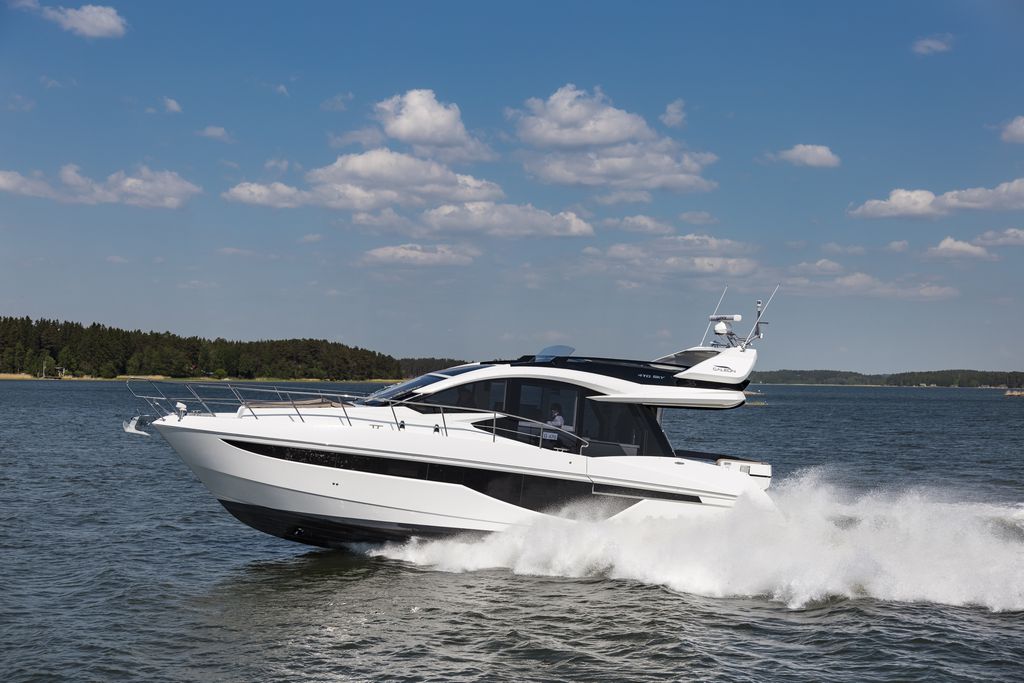 Galeon 470 SKYDECK External image 2