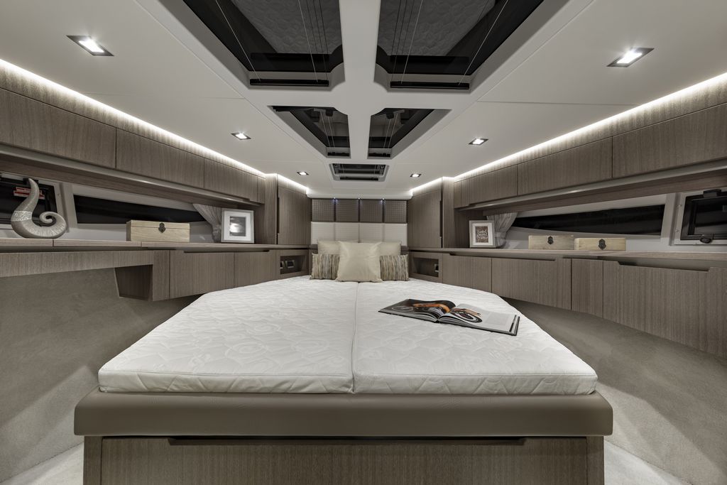 Galeon 470 SKYDECK Internal image 10
