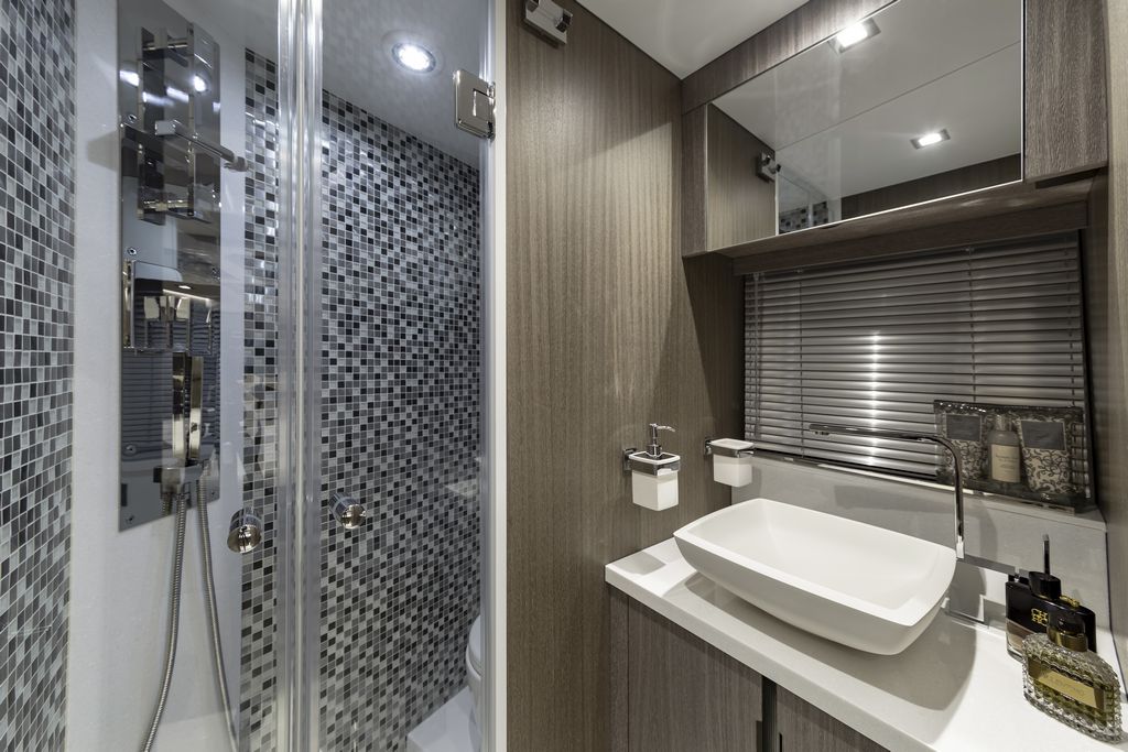 Galeon 470 SKYDECK Internal image 11