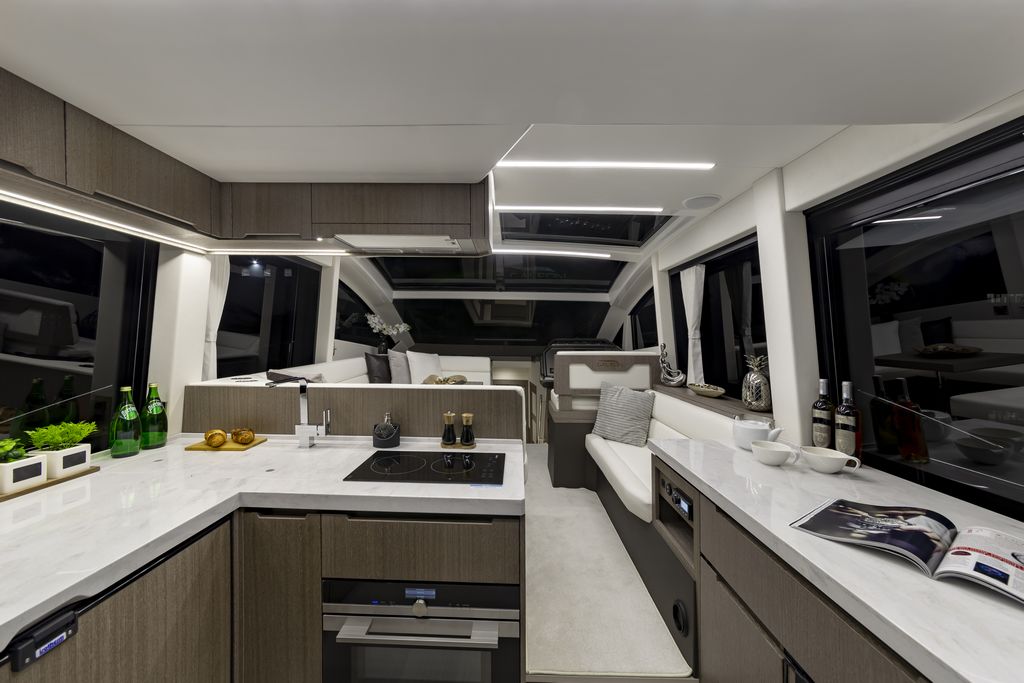 Galeon 470 SKYDECK Internal image 2