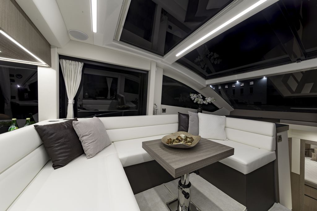 Galeon 470 SKYDECK Internal image 5