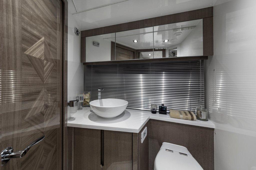 Galeon 485 HTS Internal image 10