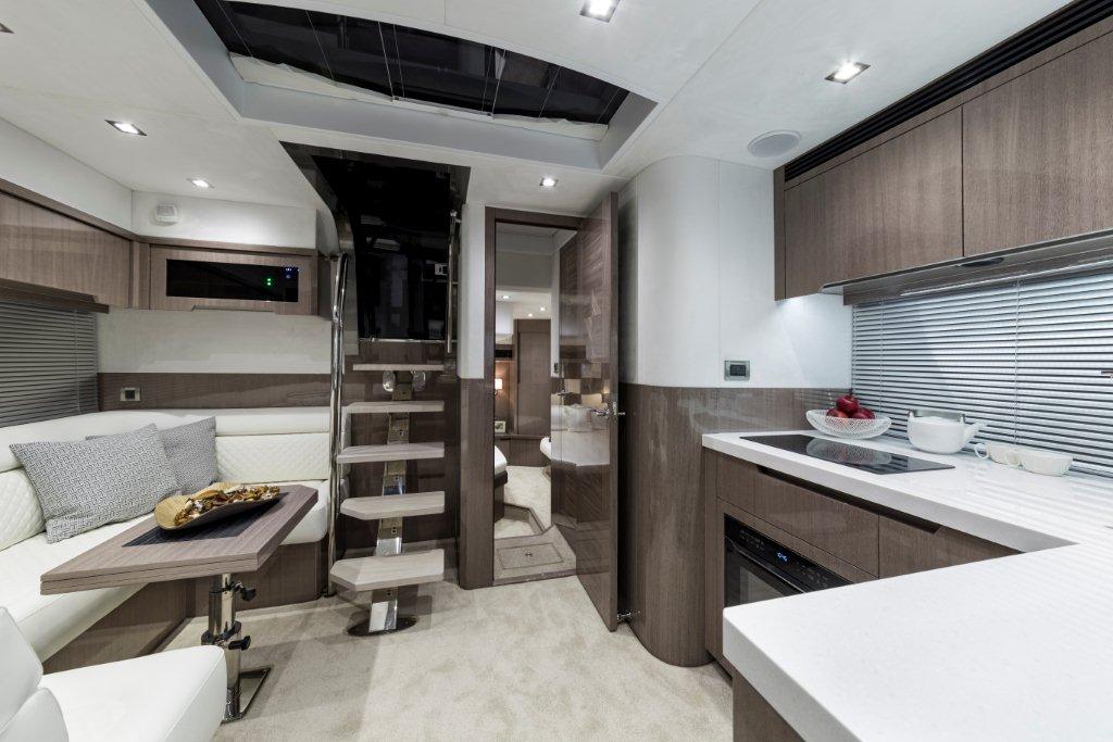 Galeon 485 HTS Internal image 2