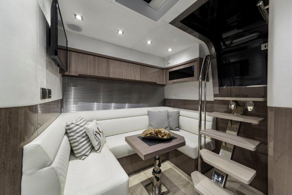 Galeon 485 HTS Internal image 3