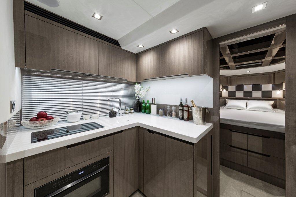Galeon 485 HTS Internal image 5