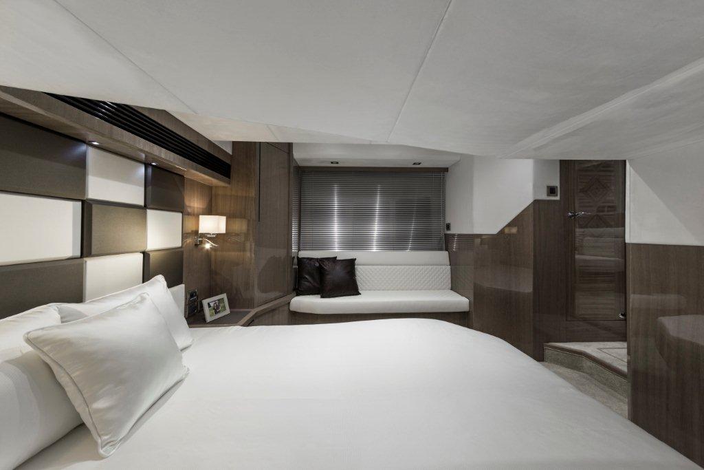 Galeon 485 HTS Internal image 7