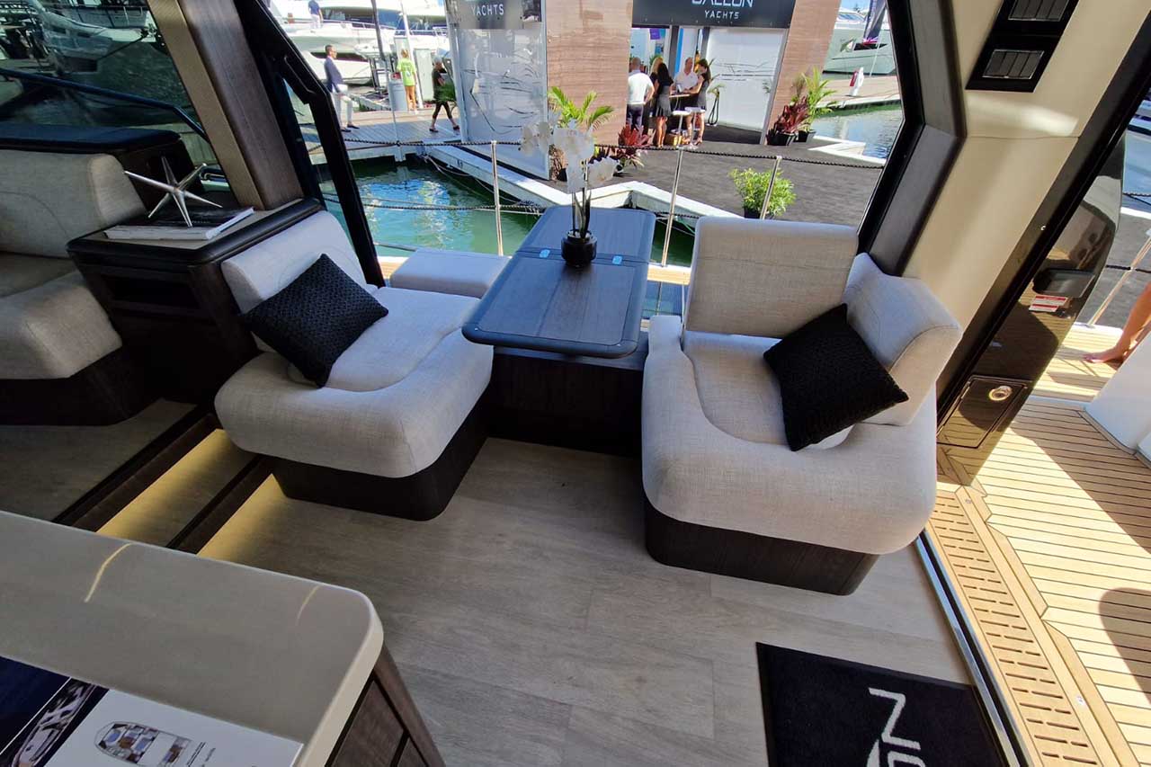 Galeon 560 Fly Interior image 20