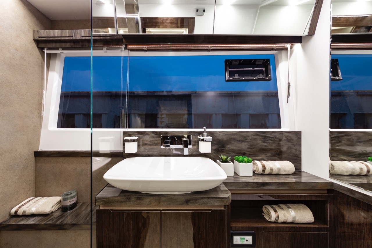 Galeon 640 FLY Internal image 3