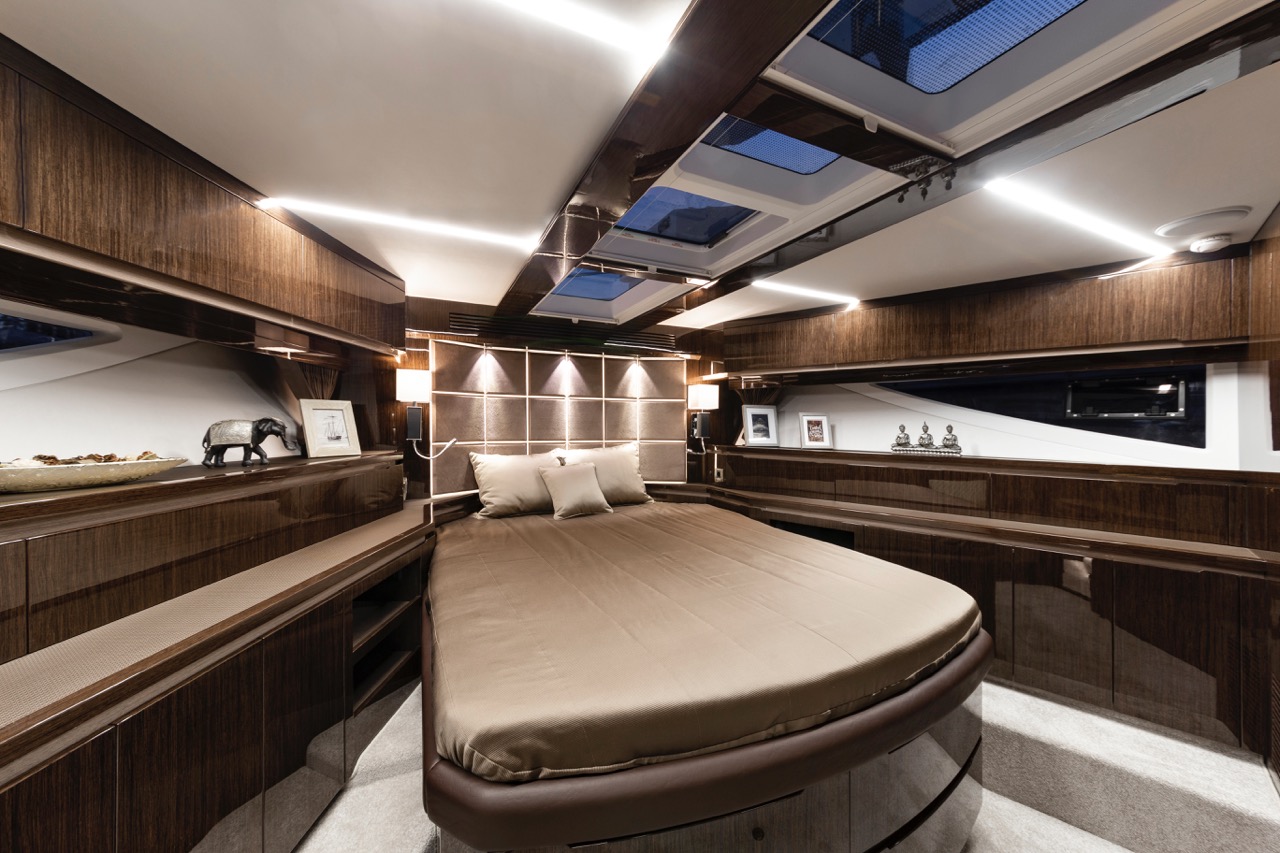 Galeon 640 FLY Internal image 6