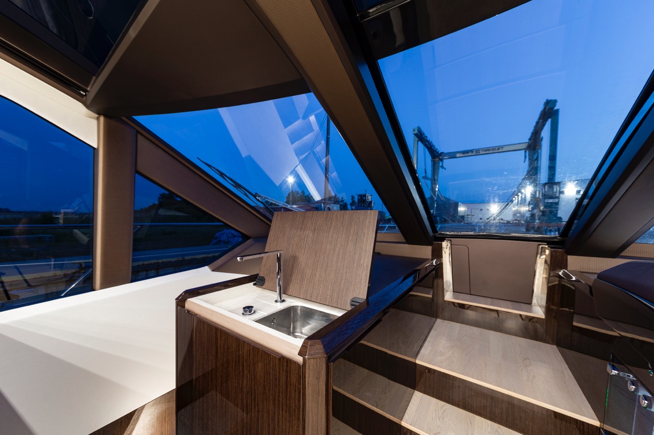 Galeon 640 FLY Internal image 7