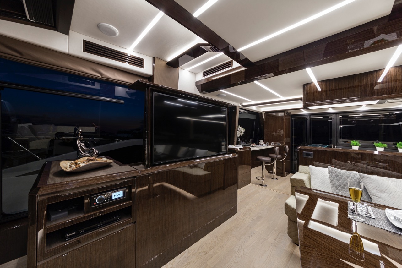 Galeon 640 FLY Internal image 10