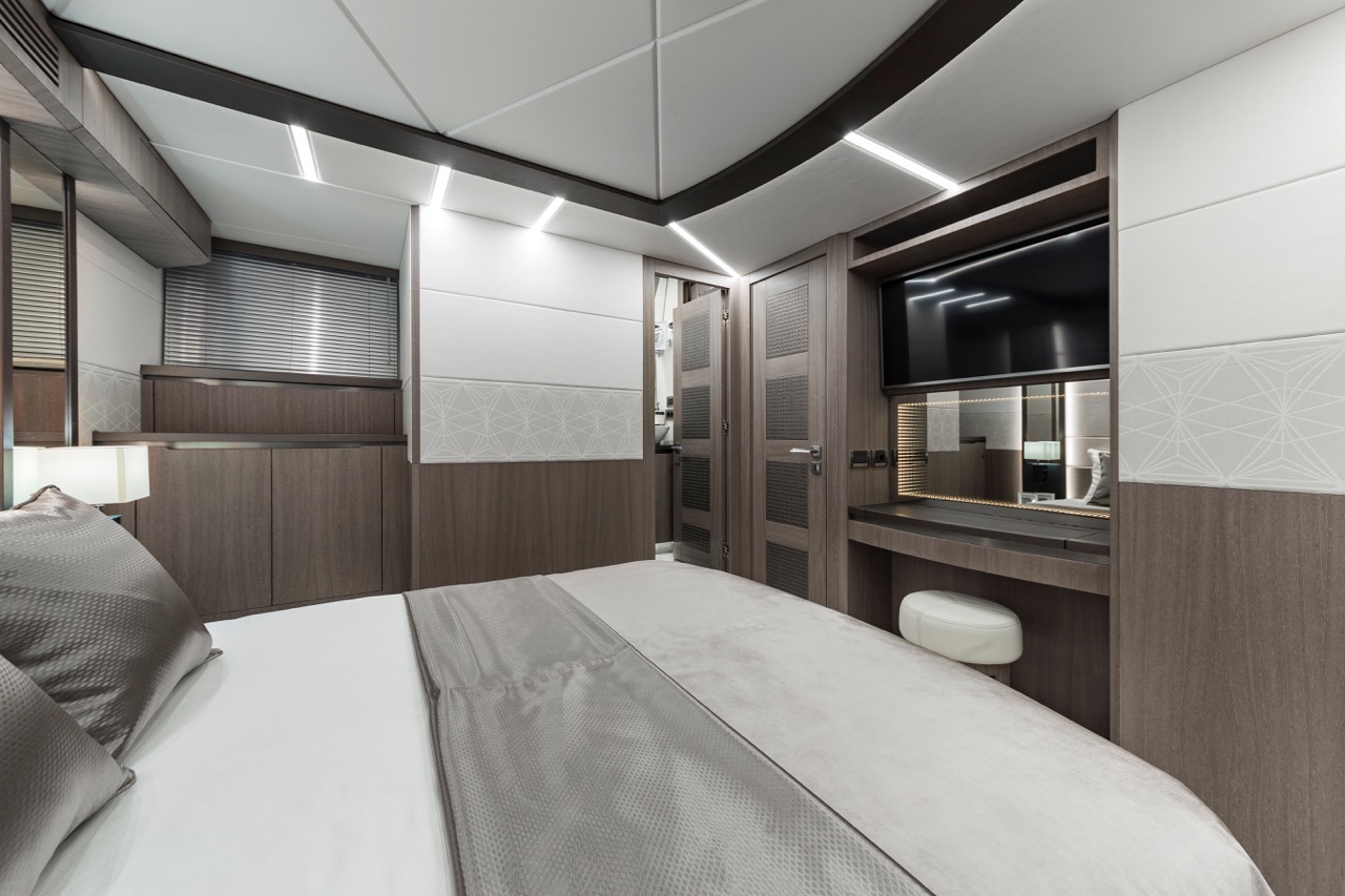 Galeon 640 FLY Internal image 21