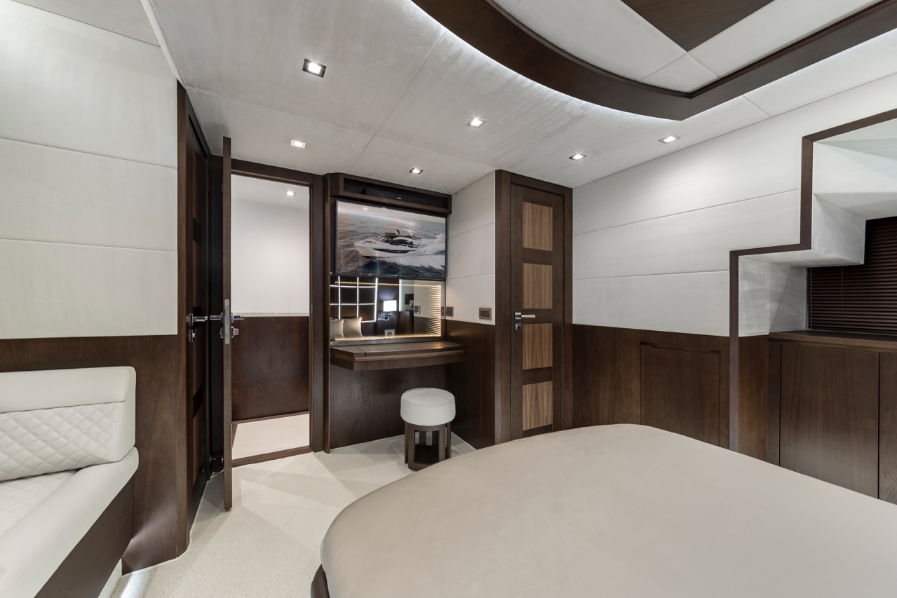 Galeon 640 FLY Internal image 34
